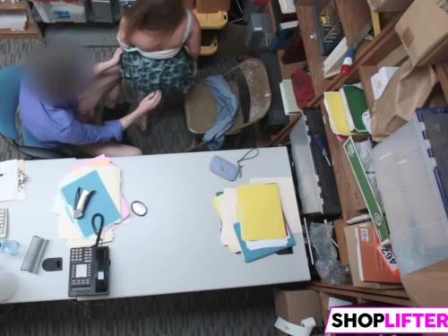 This lp officer is really a teen shoplifter expert